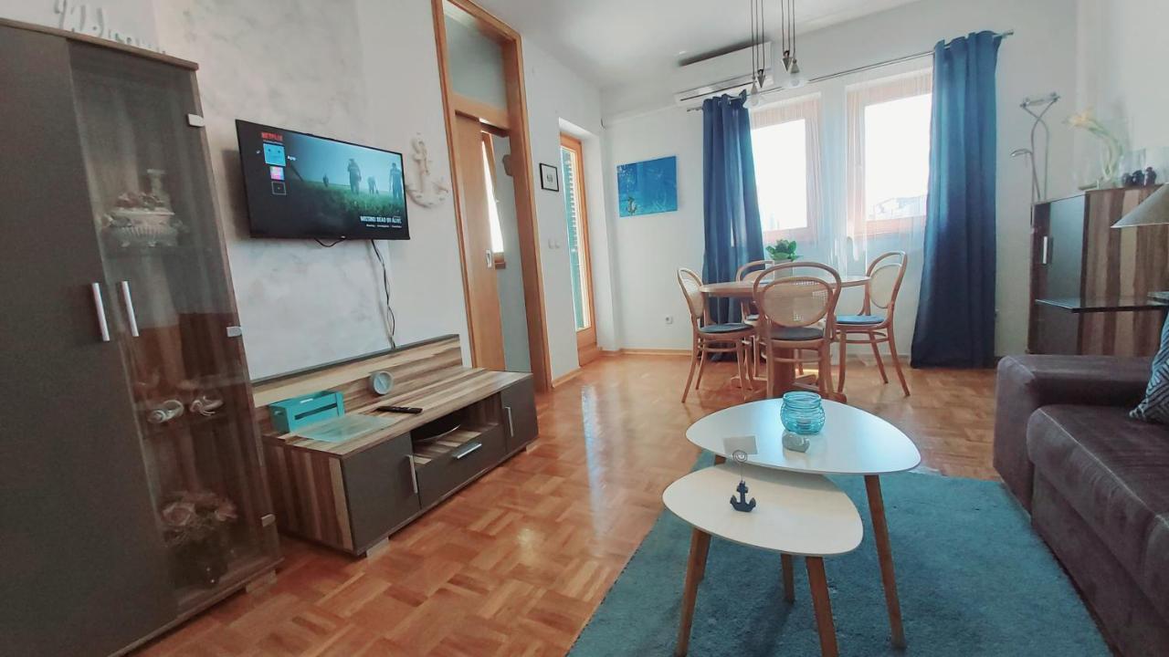 Bella Vista Apartment Umag Exterior photo